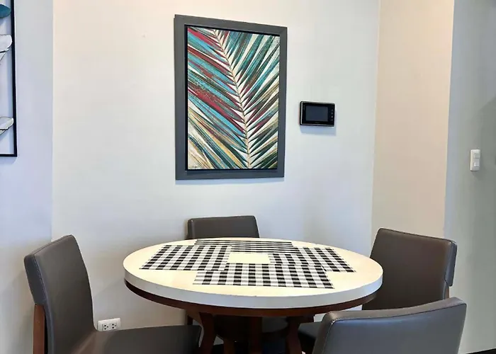Apartment 8 Newtown Boulevard Near Airport And *