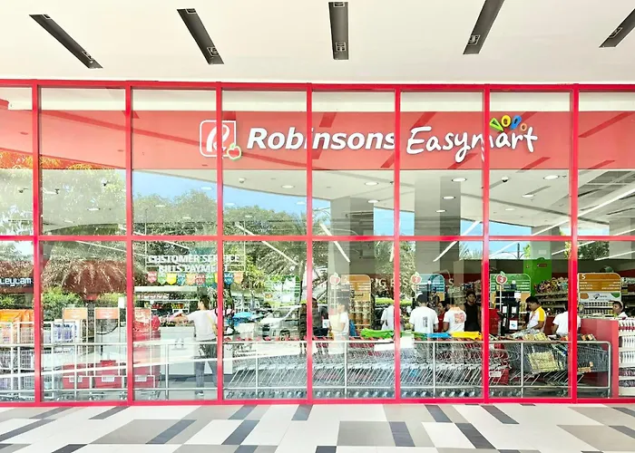 8 Newtown Boulevard Near Airport And * Punta Engano (Mactan)